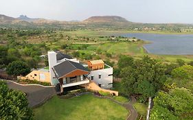 Pearl Lakeview Mansion By Stayvista - Lakeside Villa With Infinity Pool, In-House Theatre & Games Room